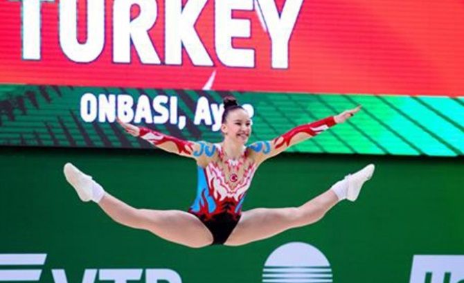 Jimnastik sporu, çocukların fiziki gelişimini destekleyerek estetik bir görünüme sahip olmalarını sağlamaktadır. Ayrıca boy, kilo ve vücut kas kitleleri gibi değerlerin dengeli olmasını etkileyecek bir spordur.
